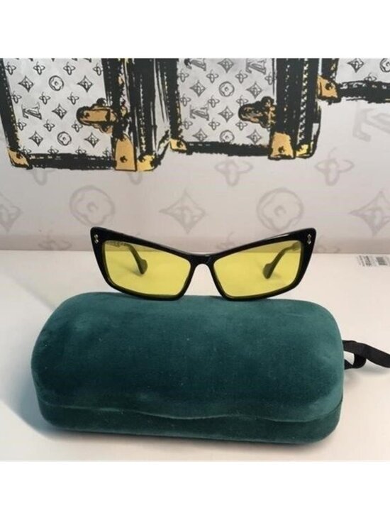 New Authentic Gucci GG626S 002 Sunglasses – Black Frame with Yellow Lenses ✨ main image 5